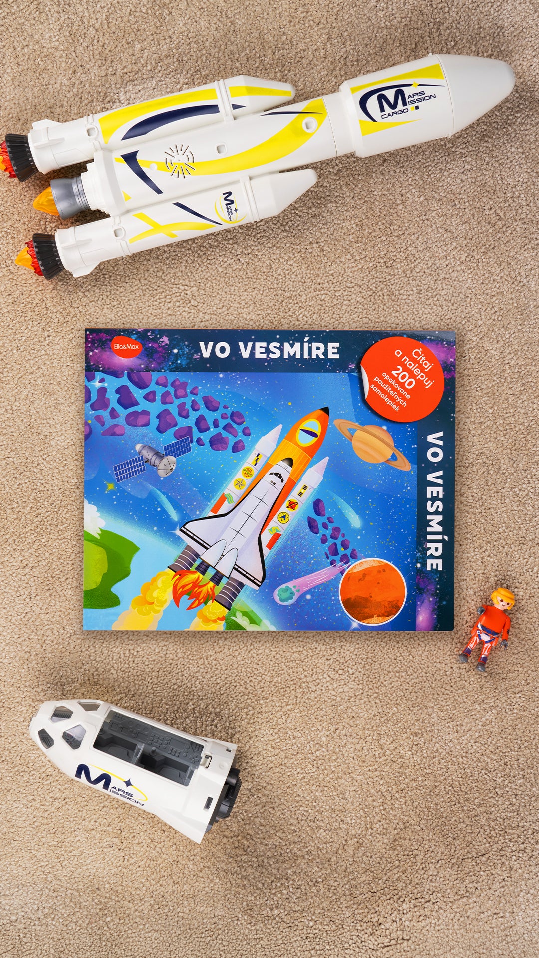 Čítaj a nalepuj – VO VESMÍRE, kniha se samolepkami