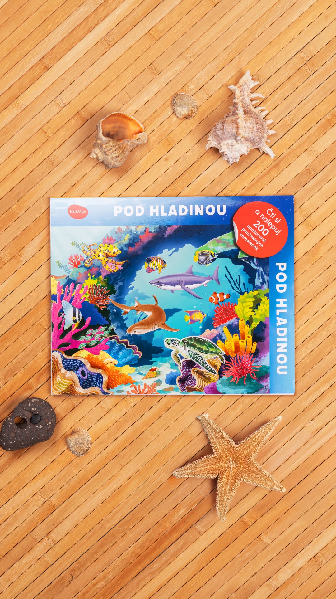 Čti a nalepuj – POD HLADINOU, kniha se samolepkami