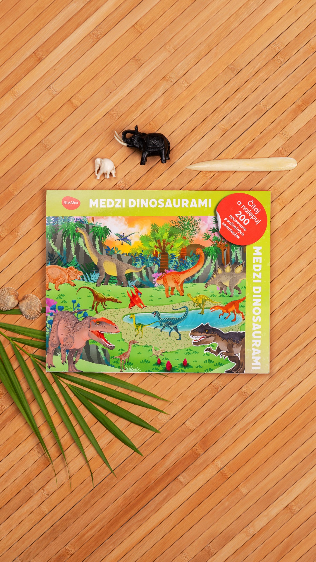 Čítaj a nalepuj – MEDZI DINOSAURAMI, kniha se samolepkami