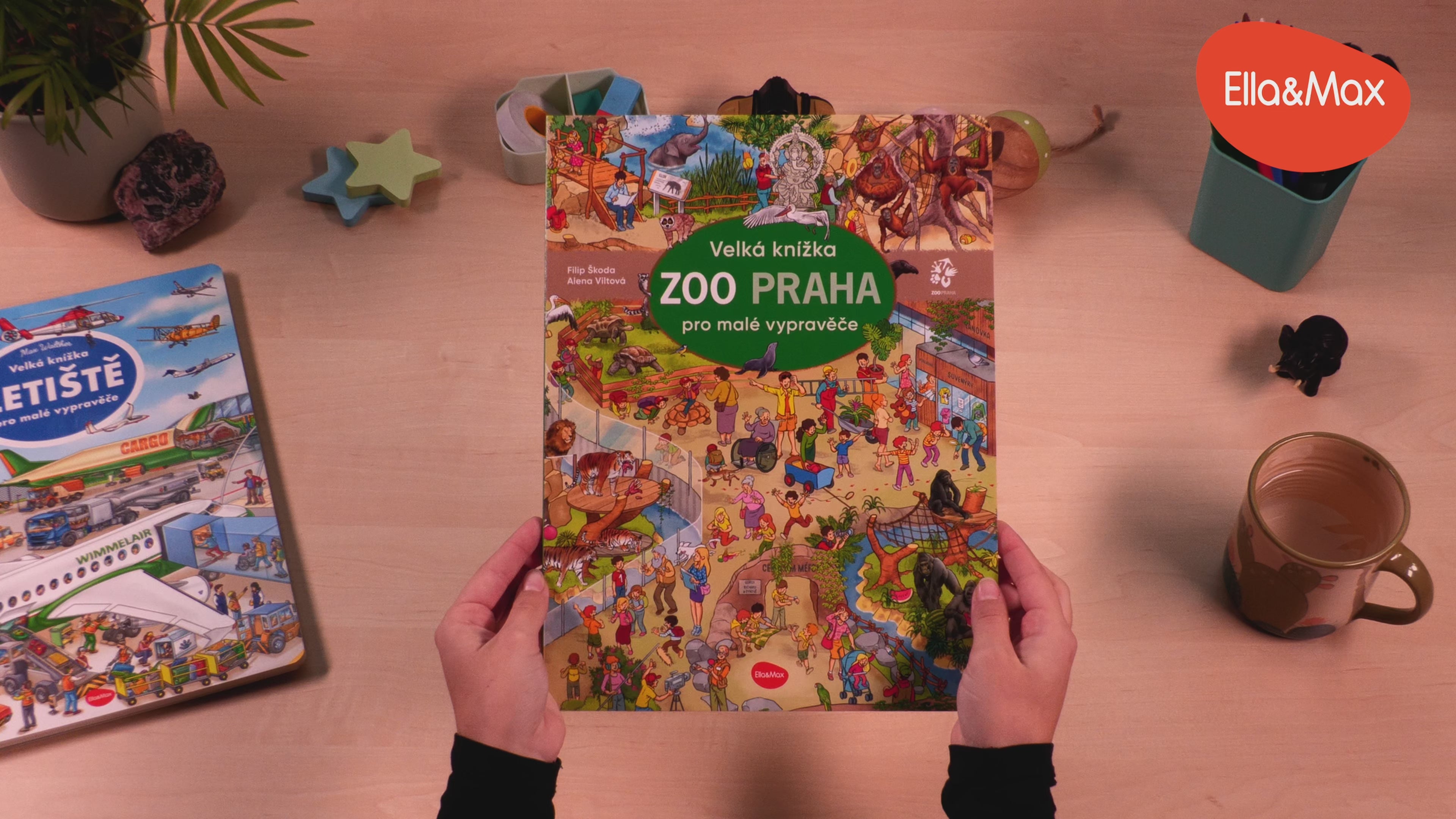 Načíst video: Velká knížka ZOO PRAHA pro malé vypravěče