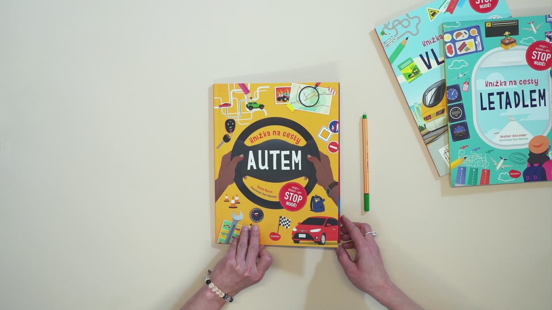 Načíst video: Knížka na cesty VLAKEM – Stop nudě: kvízy, rébusy, hry